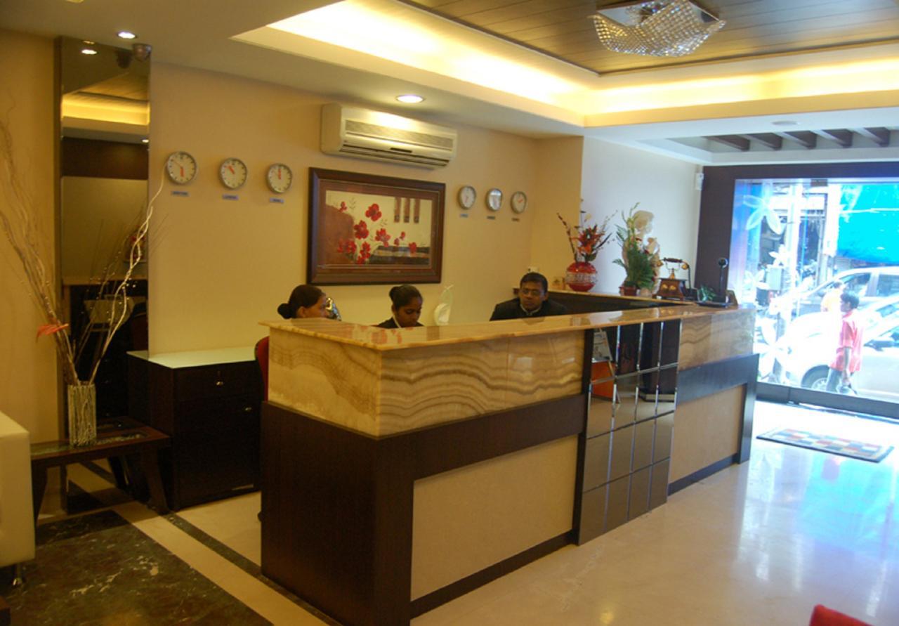 Haredia Hotel Мумбай Екстериор снимка